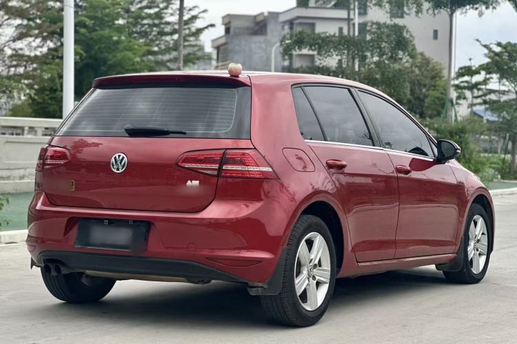 Used Volkswagen Golf 2015 1.4TSI Automatic Comfort Model Exterior 4