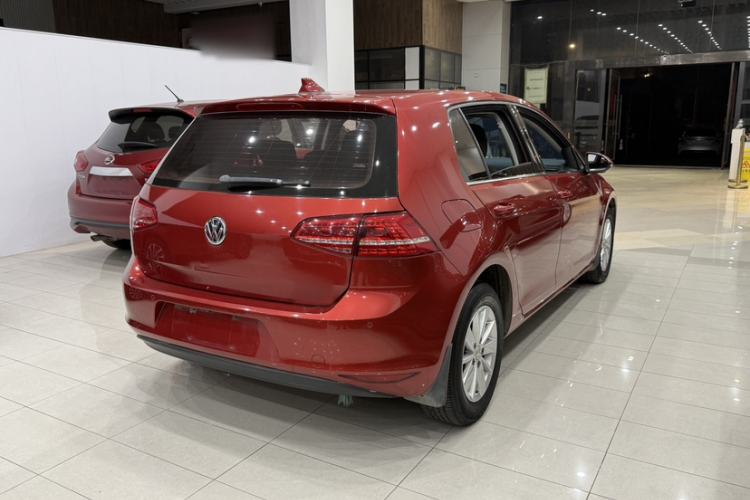 Used Volkswagen Golf 2015 1.6L Automatic Fashion Model Exterior 4