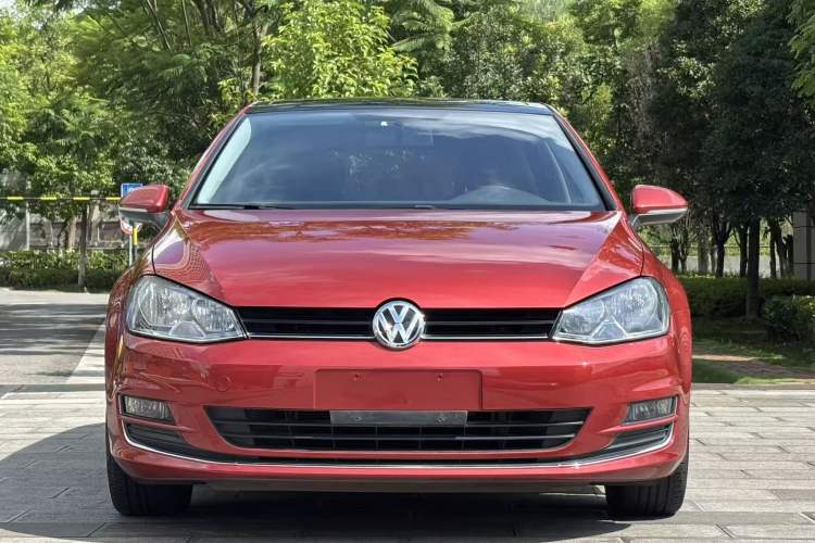 Used Volkswagen Golf 2015 1.4TSI Automatic Comfort Model Exterior 5