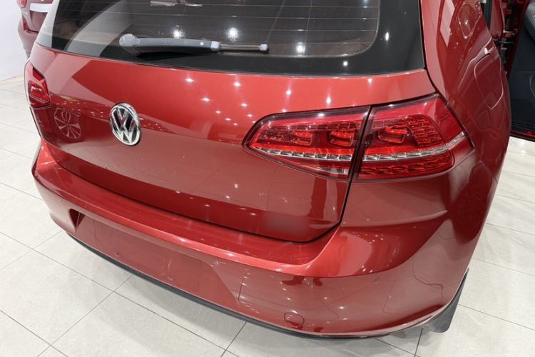 Used Volkswagen Golf 2015 1.6L Automatic Fashion Model Exterior 6