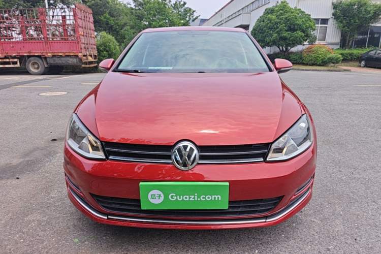 Used Volkswagen Golf 2015 1.6L Automatic Fashion Model Front
