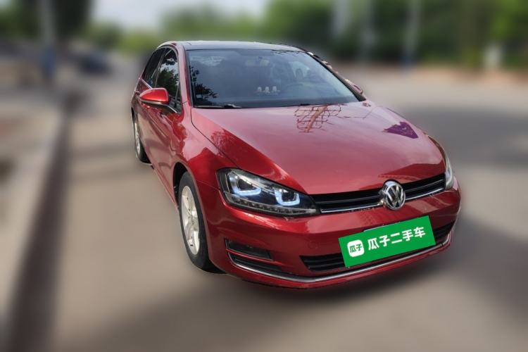 Used Volkswagen Golf 2015 1.6L Automatic Comfort Model Front Right 45 Deg