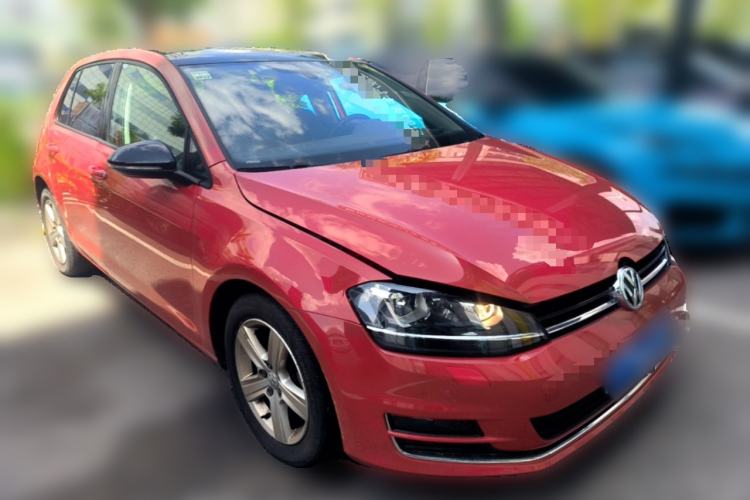 Used Volkswagen Golf 2015 1.4TSI Automatic Flagship Model Front Right 45 Deg