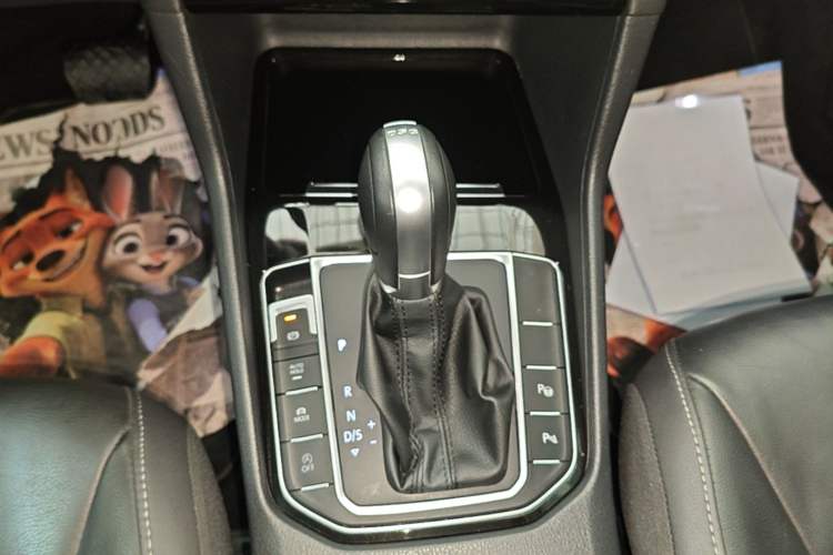 Used Volkswagen Golf 2015 1.4TSI Sportsvan Gear Lever