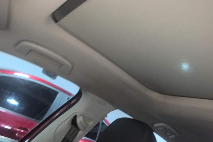 Used Volkswagen Golf 2015 1.6L Automatic Comfort Model Headliner