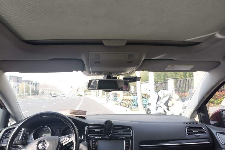 Used Volkswagen Golf 2015 1.4TSI Automatic Flagship Model Headliner