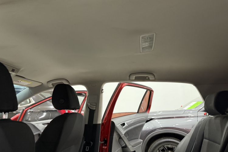 Used Volkswagen Golf 2015 1.6L Automatic Fashion Model Headliner