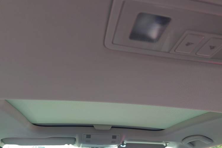 Used Volkswagen Golf 2015 1.4TSI Automatic Comfort Model Headliner