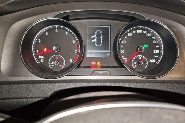 Used Volkswagen Golf 2015 1.4TSI Automatic Comfort Model Instrument Cluster