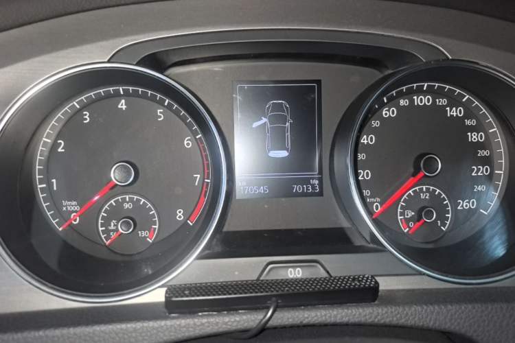 Used Volkswagen Golf 2015 1.6L Automatic Comfort Model Instrument Cluster