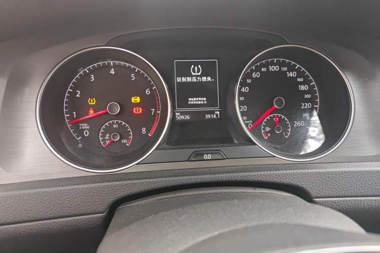 Used Volkswagen Golf 2015 1.4TSI Automatic Comfort Model Instrument Cluster