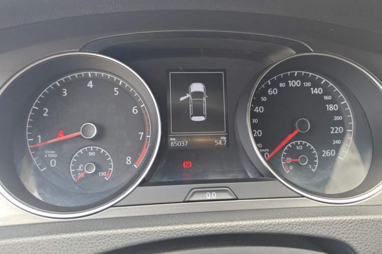Used Volkswagen Golf 2015 1.2TSI Automatic Comfort Model Instrument Cluster