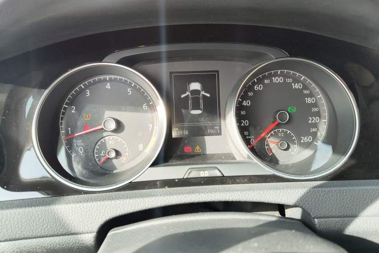 Used Volkswagen Golf 2015 1.4TSI Automatic Flagship Model Instrument Cluster
