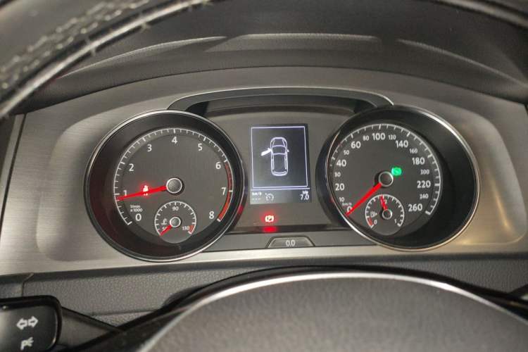 Used Volkswagen Golf 2015 1.4TSI Automatic Comfort Model Instrument Cluster