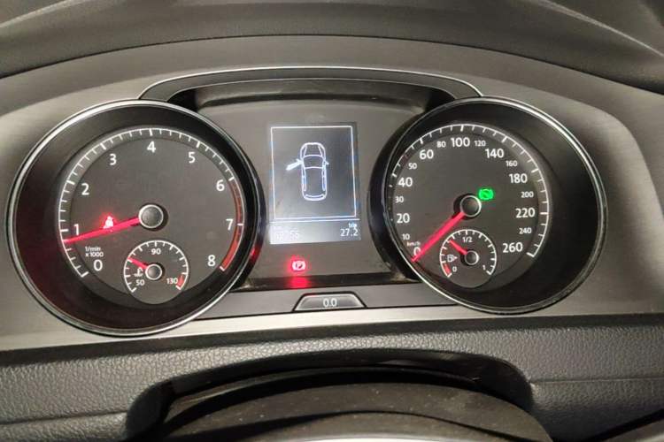 Used Volkswagen Golf 2015 1.6L Automatic Comfort Model Instrument Cluster
