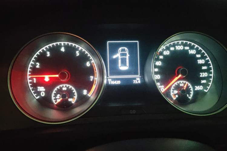 Used Volkswagen Golf 2015 1.4TSI Automatic Comfort Model Instrument Cluster
