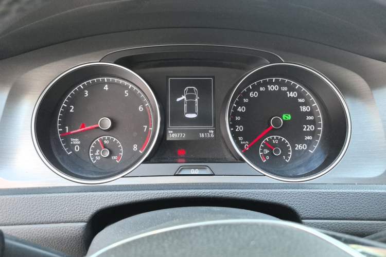 Used Volkswagen Golf 2015 1.6L Automatic Comfort Model Instrument Cluster
