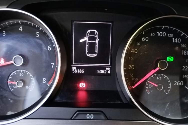 Used Volkswagen Golf 2015 1.4TSI Automatic Comfort Model Instrument Cluster