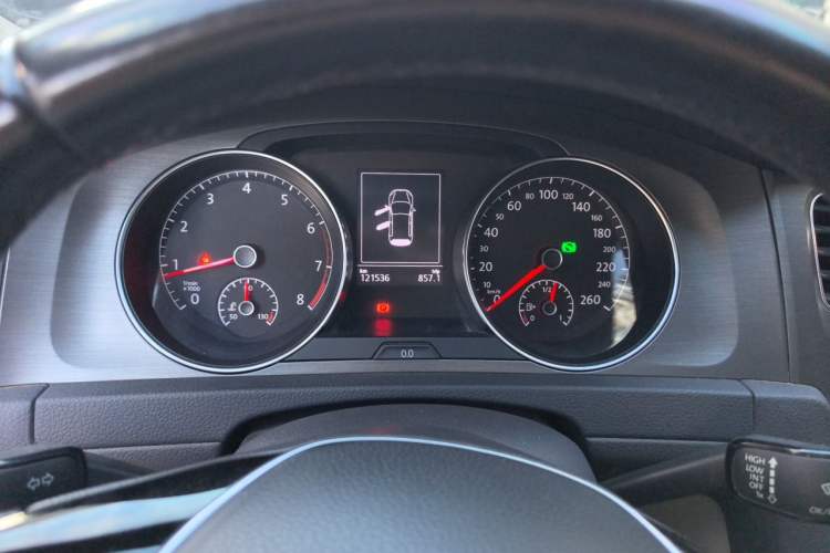 Used Volkswagen Golf 2015 1.4TSI Automatic Comfort Model Instrument Cluster
