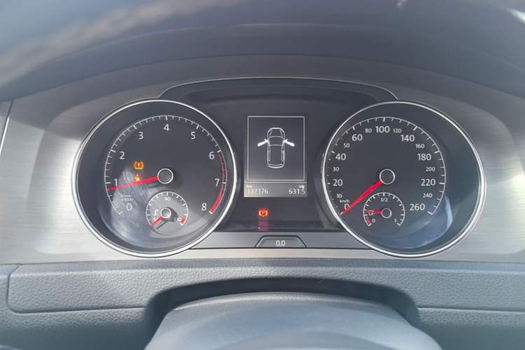Used Volkswagen Golf 2015 1.6L Automatic Comfort Model Instrument Cluster