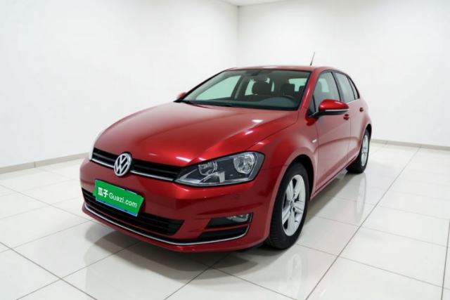 Ojetý Volkswagen Golf 2015 1.4TSI Automatic Luxury Model