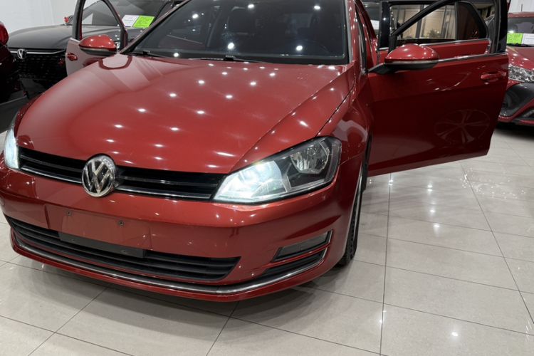 Used Volkswagen Golf 2015 1.6L Automatic Fashion Model Left Front Headlight