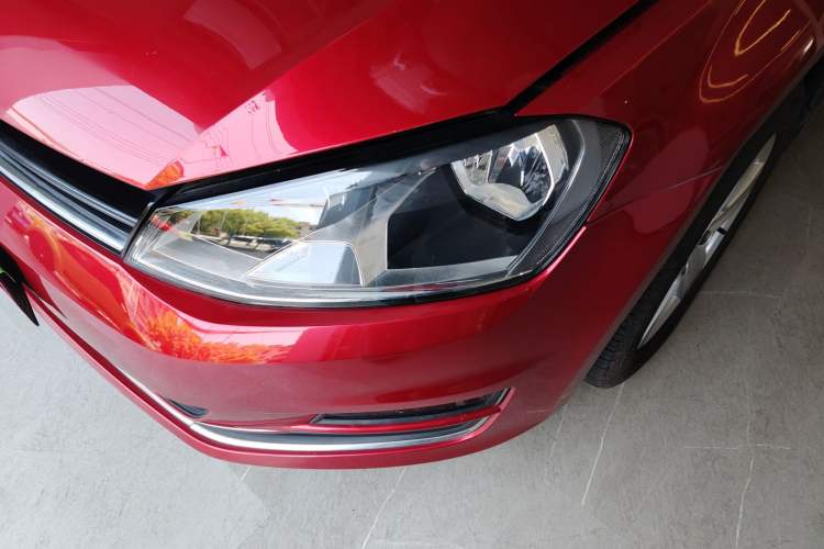 Used Volkswagen Golf 2015 1.4TSI Automatic Luxury Model Left Front Headlight