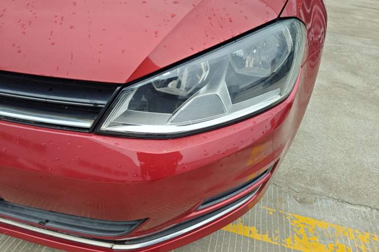 Used Volkswagen Golf 2015 1.6L Automatic Comfort Model Left Front Headlight