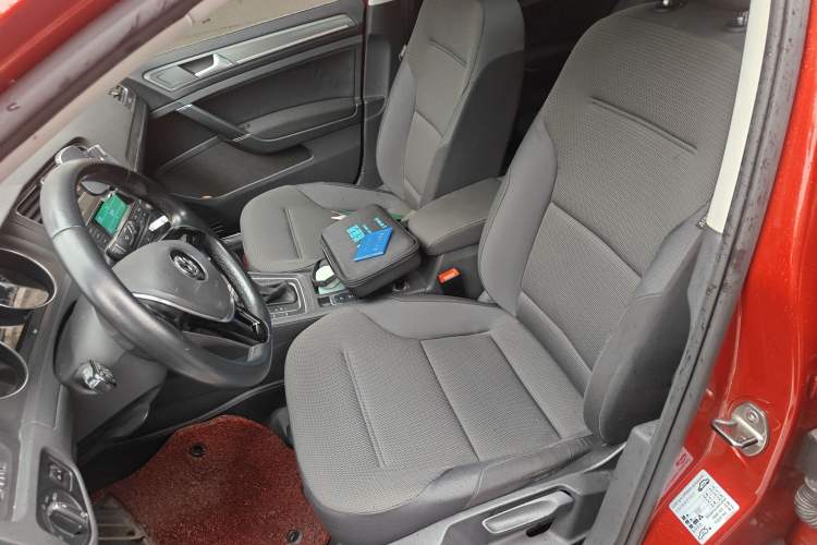 Used Volkswagen Golf 2015 1.4TSI Automatic Comfort Model Left Front Seat