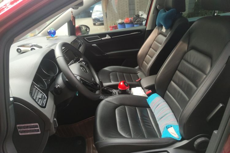 Used Volkswagen Golf 2015 1.4TSI Sportsvan Left Front Seat
