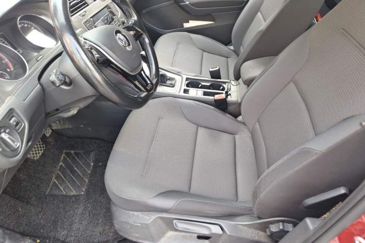 Used Volkswagen Golf 2015 1.4TSI Automatic Comfort Model Left Front Seat