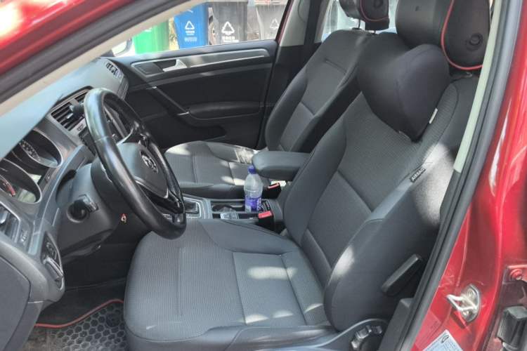 Used Volkswagen Golf 2015 1.6L Automatic Comfort Model Left Front Seat