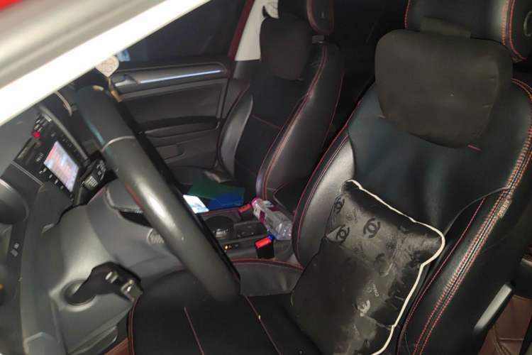 Used Volkswagen Golf 2015 1.6L Automatic Comfort Model Left Front Seat