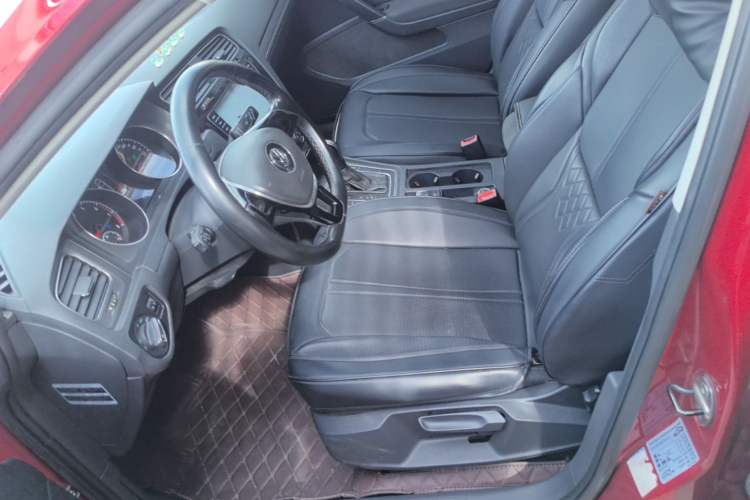 Used Volkswagen Golf 2015 1.6L Automatic Comfort Model Left Front Seat