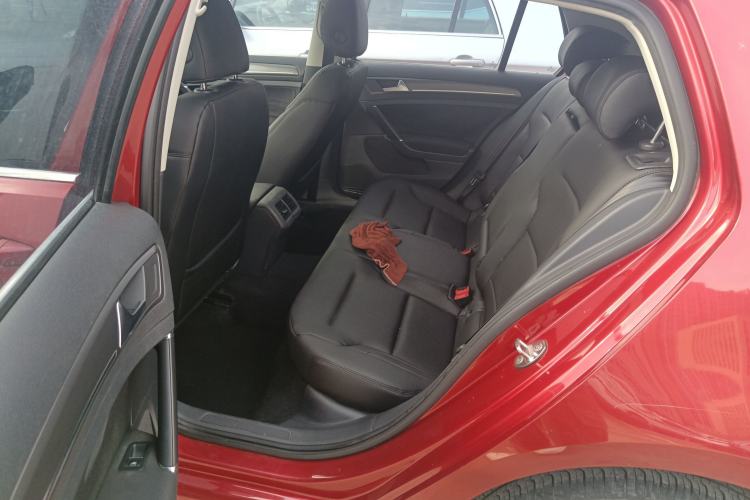 Used Volkswagen Golf 2015 1.4TSI Automatic Comfort Model Left Rear Seat