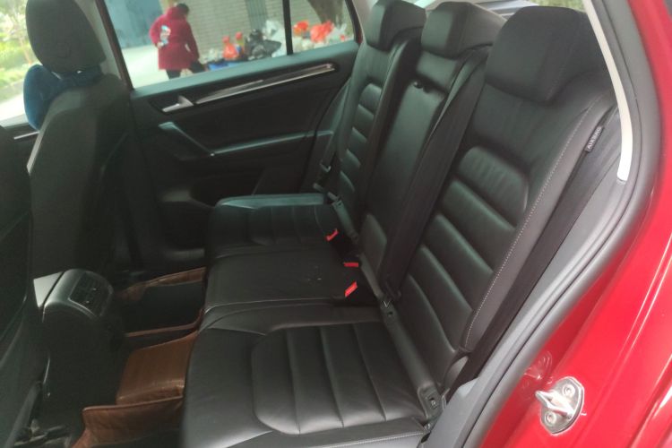 Used Volkswagen Golf 2015 1.4TSI Sportsvan Left Rear Seat