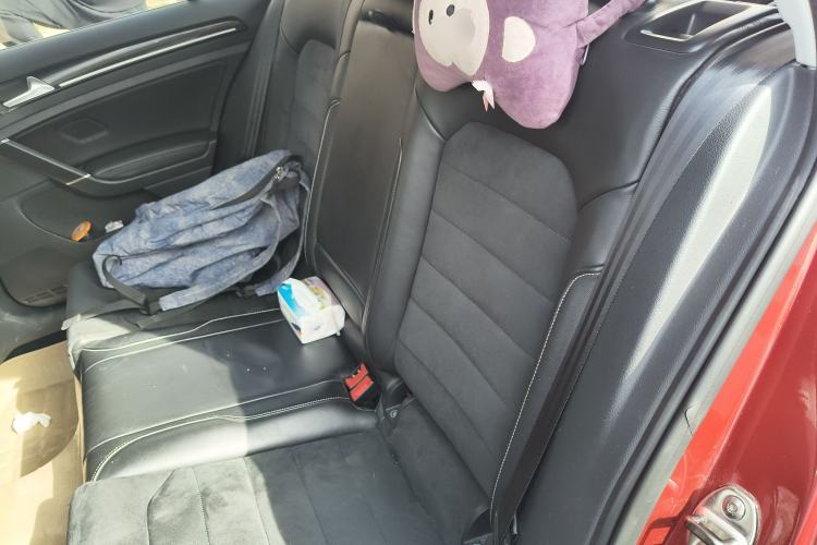 Used Volkswagen Golf 2015 1.4TSI Automatic Flagship Model Left Rear Seat