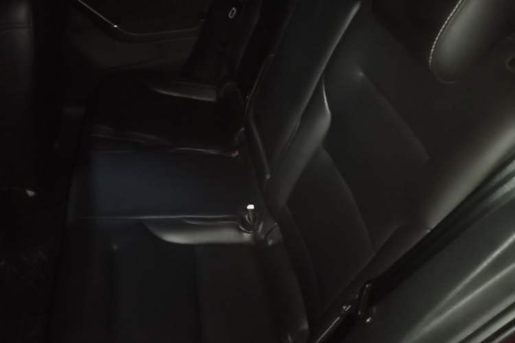 Used Volkswagen Golf 2015 1.6L Automatic Comfort Model Left Rear Seat