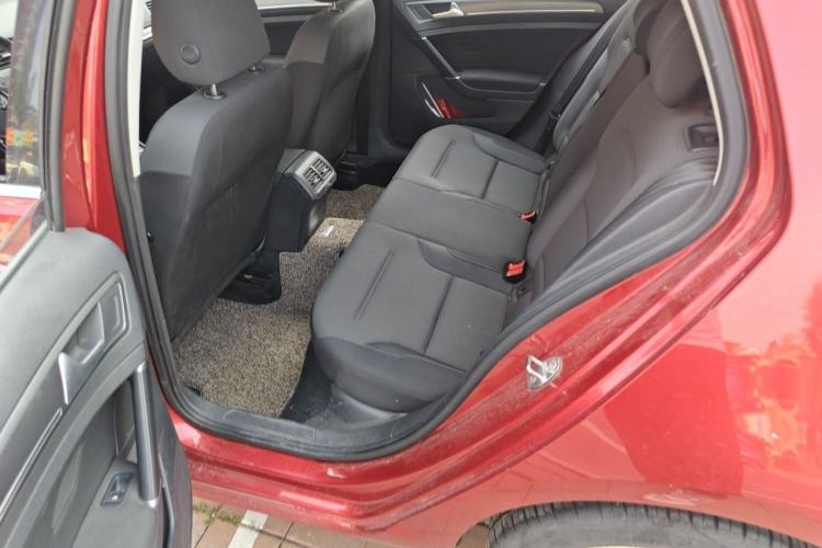 Used Volkswagen Golf 2015 1.4TSI Automatic Comfort Model Left Rear Seat