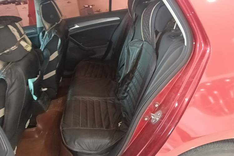 Used Volkswagen Golf 2015 1.6L Automatic Fashion Model Left Rear Seat