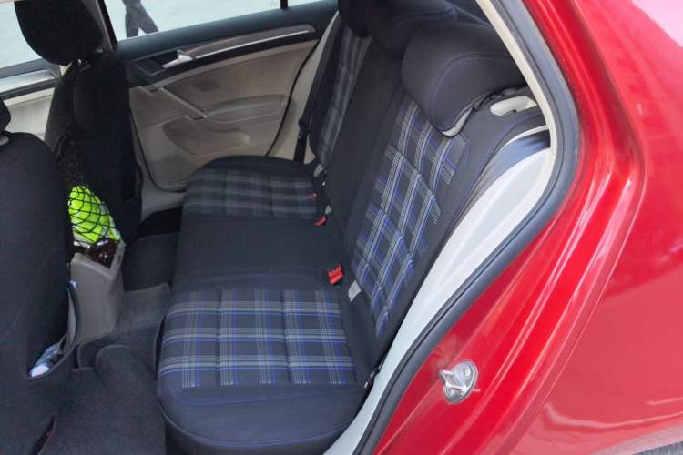 Used Volkswagen Golf 2015 1.4TSI Automatic Comfort Model Left Rear Seat
