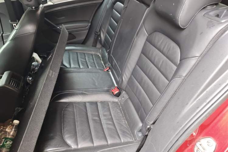Used Volkswagen Golf 2015 1.4TSI Automatic Luxury Model Left Rear Seat