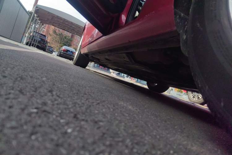 Used Volkswagen Golf 2015 1.4TSI Automatic Comfort Model Left Side Sill