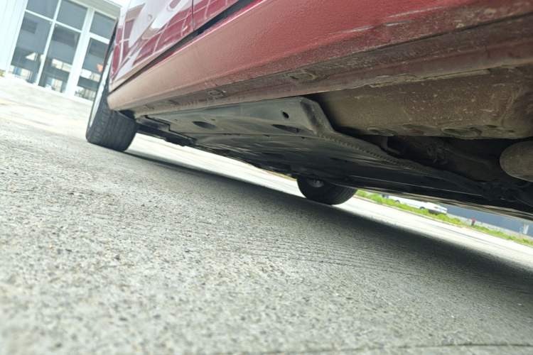 Used Volkswagen Golf 2015 1.6L Automatic Comfort Model Left Side Sill