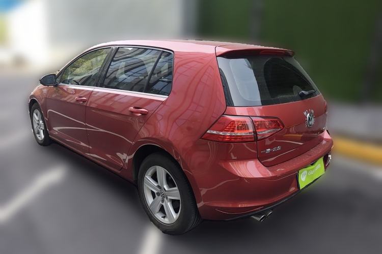 Used Volkswagen Golf 2015 1.4TSI Automatic Luxury Model Rear Left 45 Deg
