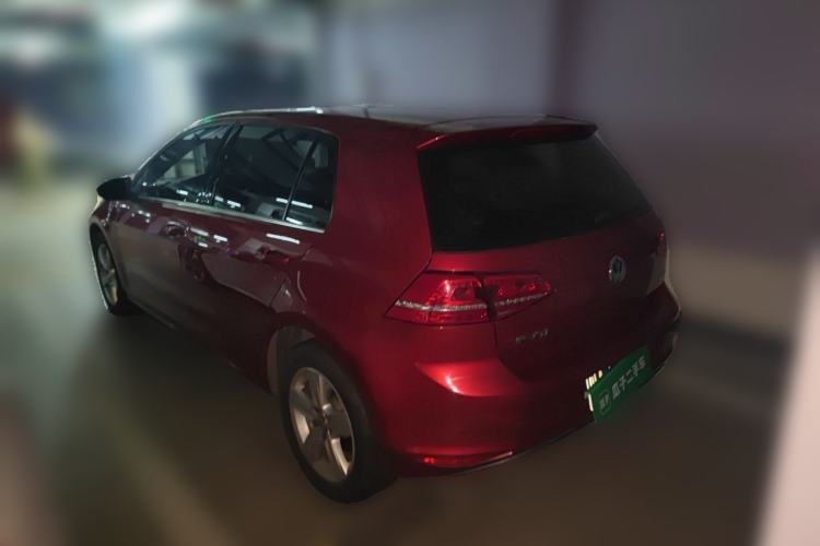 Used Volkswagen Golf 2015 1.6L Automatic Comfort Model Rear Left 45 Deg