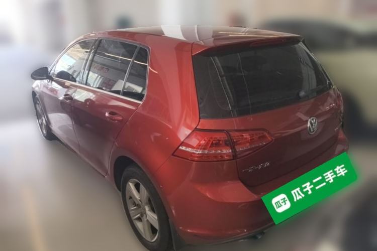 Used Volkswagen Golf 2015 1.4TSI Automatic Luxury Model Rear Left 45 Deg