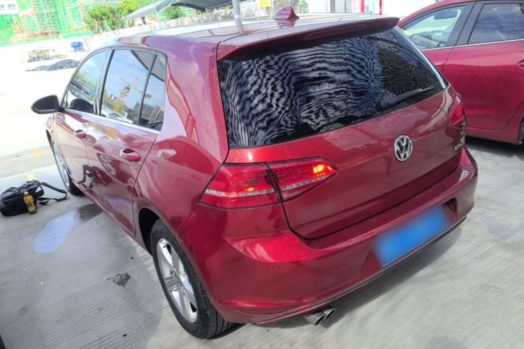 Used Volkswagen Golf 2015 1.6L Automatic Comfort Model Rear Left 45 Deg