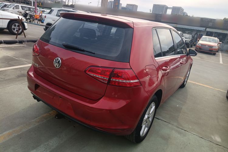 Used Volkswagen Golf 2015 1.4TSI Automatic Comfort Model Rear Right 45 Deg