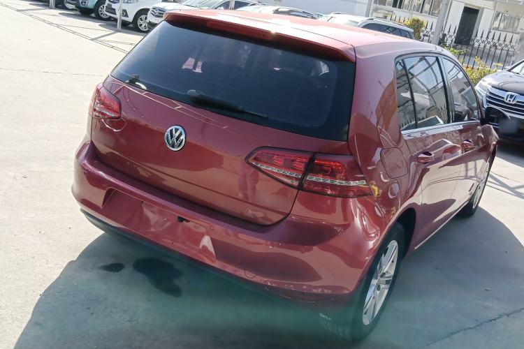 Used Volkswagen Golf 2015 1.6L Automatic Comfort Model Rear Right 45 Deg